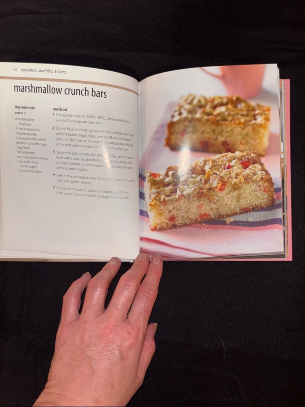 👩‍🍳 2 Cookbook Bundle Cake- 365: Everyday Cooking & Cakes Made Simple - Picture 6 of 7